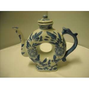  Chinese Circle Blue & White Flower Tea Pot New Without Tag 