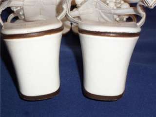 Vtg.Amalfi Rangoni White Cluster Beaded Sandals 8 1/2N  