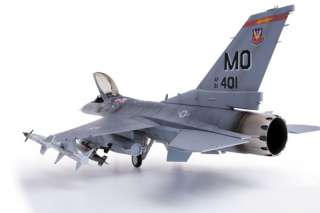 BBi Elite Force F 16 Fighting Falcon 1/18 NEW  