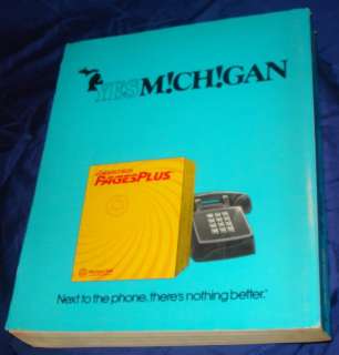BH574 1988   1989 Detroit Michigan Telephone Book White Pages  