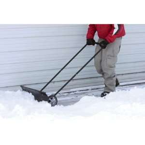  Wheeled Shovel   Get Rolling on Snow Removal