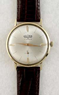 HANDSOME VULCAIN 14K GOLD 17 JEWEL WRISTWATCH 1950s  