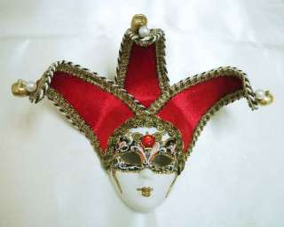 Please see me store for a complete selection of Venetian Masks.