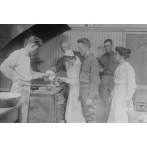 early 1900s photo Cooking, Pratt Inst., Misses Hanks 