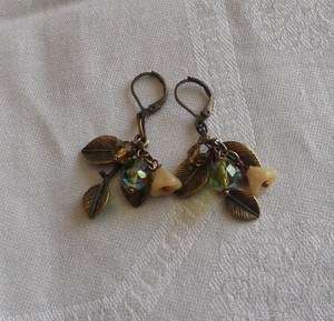 osO FLEUR DAUTOMNE Oso glass and brass leaf earrings  