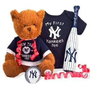   Future New York Yankees MLB Boy New Baby Gift Set 