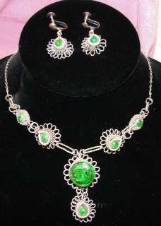 VINTAGE Filigree / Cannetille Silver Necklace Earrings SET Green Foil 