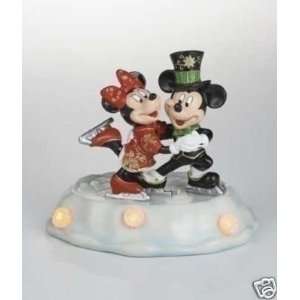  Disney Roman 6 Holiday Mickey & Minnie Skating Figurine 