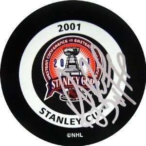  Signed Ray Bourque Hockey Puck   2001 Stanley Cup 