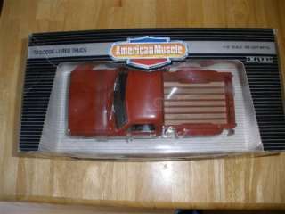 ERTL1978 Dodge Lil Red Express Truck   Red and Gold w/Chrome Stacks 