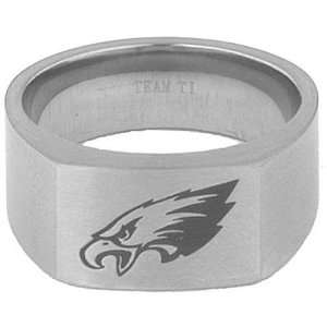  Team Titanium Philadelphia Eagles 10mm Signet Ring Sports 