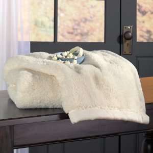  Ivory Sherpa Coverlet   Full/queen