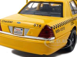 2007 FORD CROWN VICTORIA CHECKER CAB TAXI 124 BY MOTORMAX 76481 