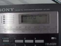 CULT SONY ICF 2001 SHORTWAVE RADIO RECEIVER OPTICAL EXCELLENT 