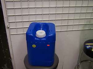 Plastic 5 Gallon Water Containers (Blue)  