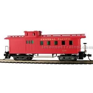   HO Scale Old Time Long Wood Caboose   Central Pacific Toys & Games