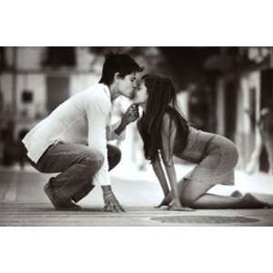 Bahner The Kiss Romantic Photography Poster 24 x 36 inches 
