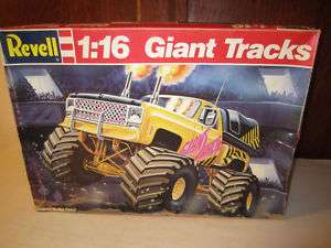Revell Models 1/16 Monster Truck Giant Tracks  