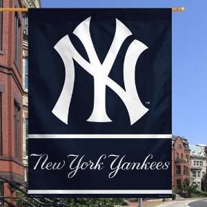  New York Yankees 27 x 37 Navy Blue Vertical Banner 
