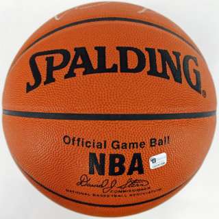   72 WINS 1996 SIGNED OFFICIAL NBA BASKETBALL PSA #Q45705  
