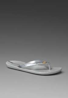 VIX SWIMWEAR Ipanema Flip Flop in Silver  