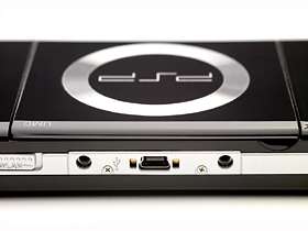 PlayStation Portable   PSP Konsole Slim&Lite Piano Black (F1   06 