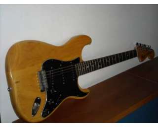 Chitarra Fender Stratocaster a Lecco    Annunci