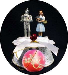   & DOROTHY Wizard of Oz TOTO IN A BASKET Wedding Cake Topper RED top