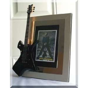  DAVE MUSTAINE Miniature Guitar Photo Frame Megadeth 