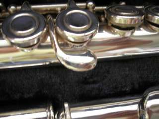 Artley 18 0 Student Flute Serial # 690469 with case  