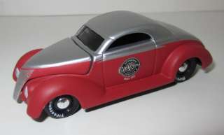 Maisto 1937 Ford Coupe Loose 164  