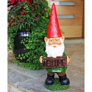 GARDEN GNOME WITH WELCOME SIGN 22  