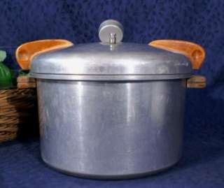 Vintage NATIONAL No. 5 12 Qt. Aluminum Pressure Cooker  