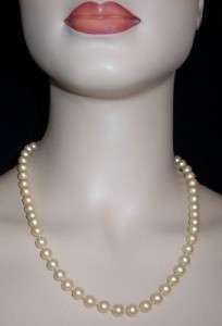 VINTAGE MARVELLA FAUX PEARL HAND KNOTTED NECKLACE 20  