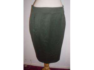 BEAUTIFUL Burberrys forest green satiny skirt suit 12  